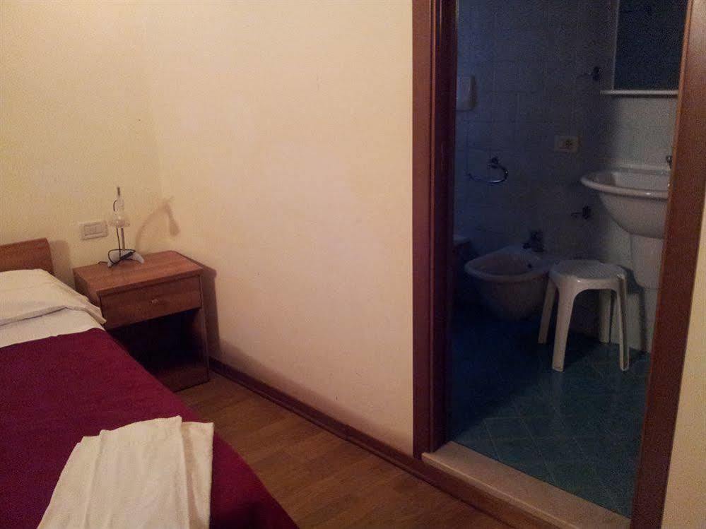 Hotel Astoria Венеция Екстериор снимка